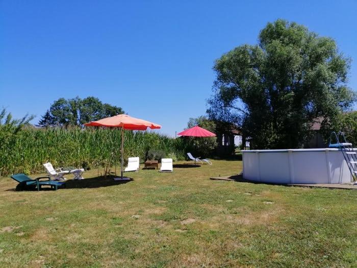 La Grange A Outeaux Bed and Breakfast Montpont-en-Bresse Eksteriør billede